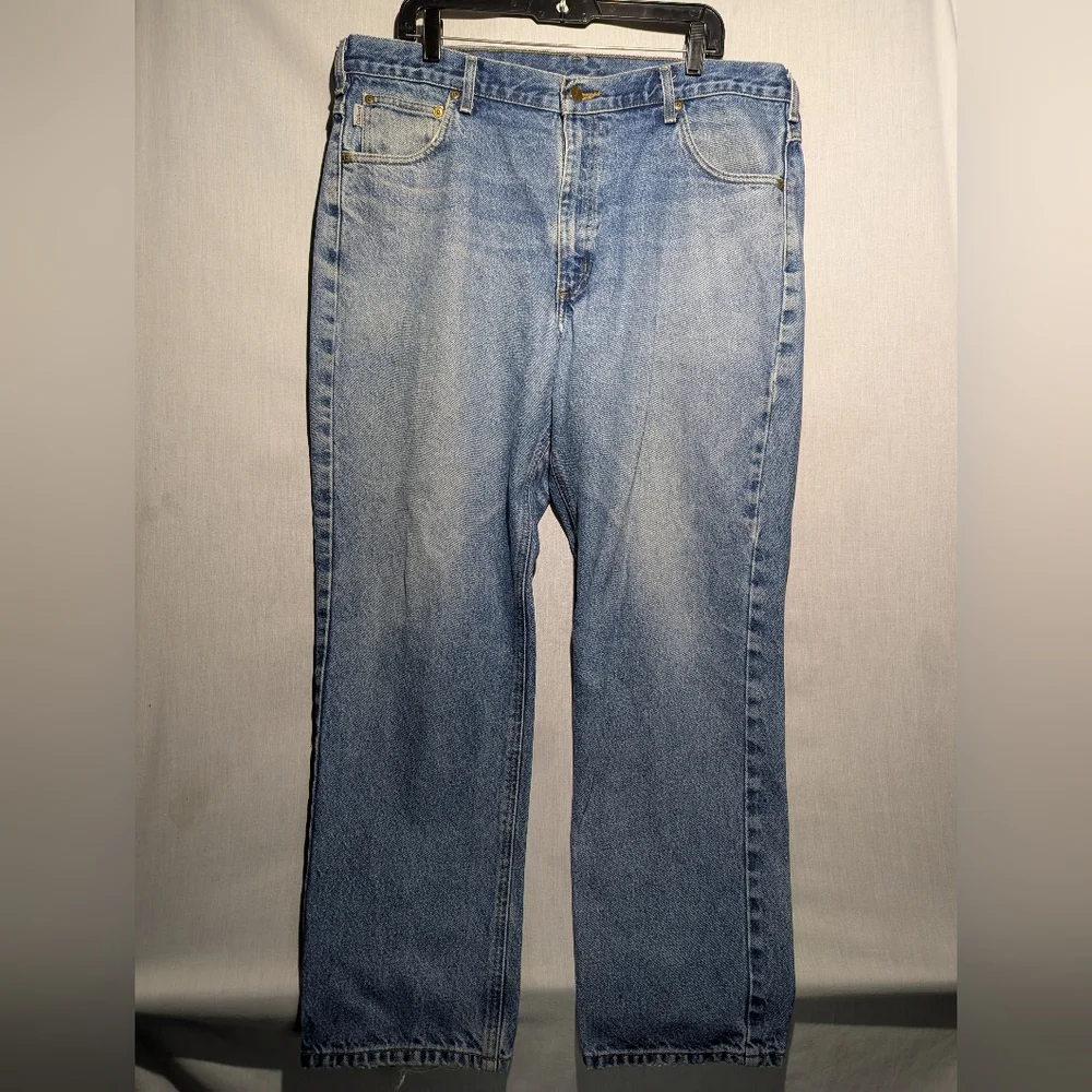 Carhartt Traditional Fit Tapered Straight Leg Mens Jeans Size 40 Leather Logo - Picture 2 of 7